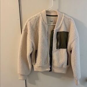 Abercrombie and fitch Cream Sherpa Bomber Jacket with Green Pocket MEDIUM